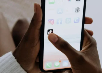 Researchers Examine the Use of TikTok in Brazilian Politics