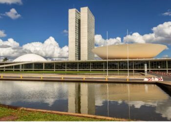 Operation Impeachment of Dilma: “Too Many Villains, Not Enough Heroes”